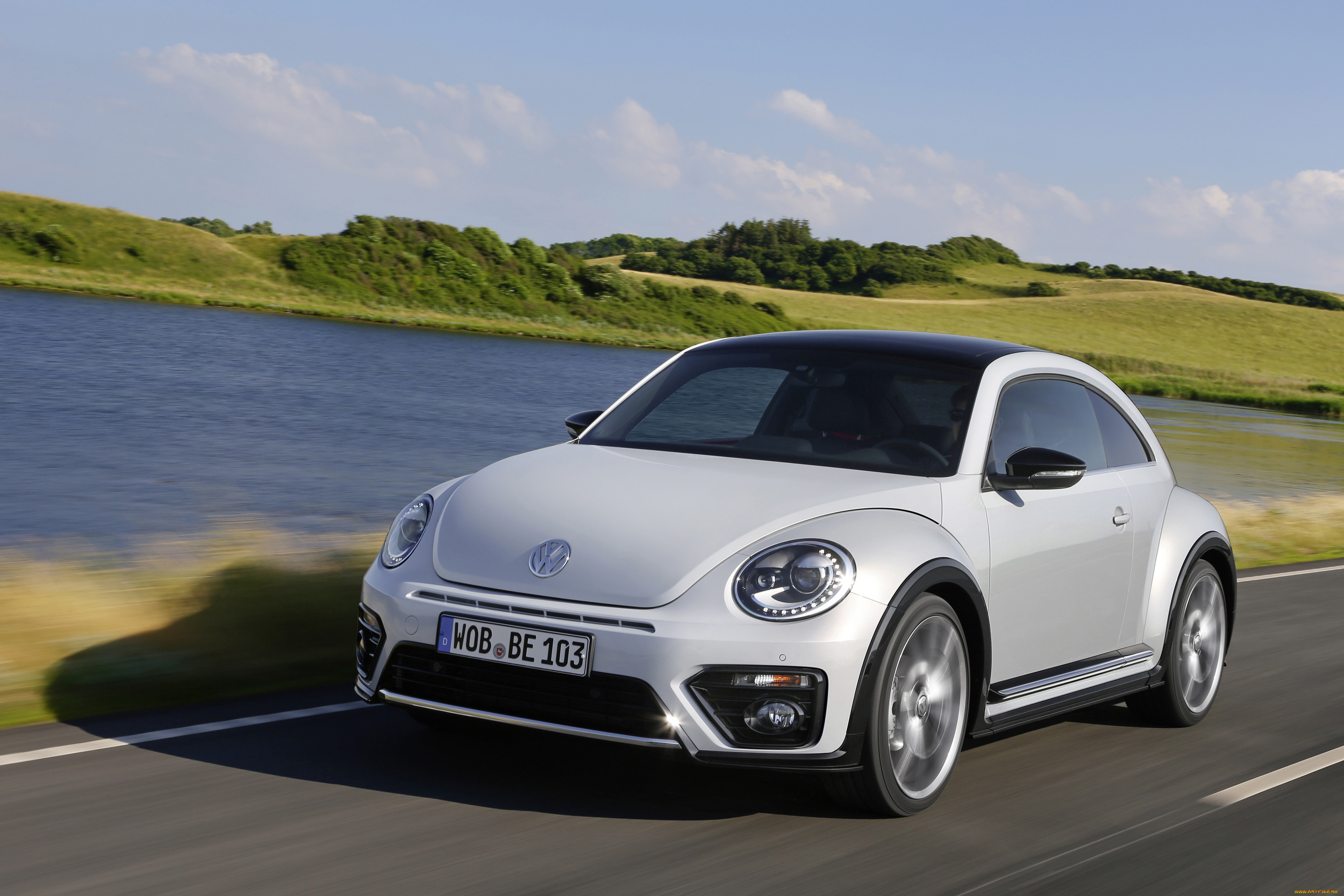 Volkswagen beetle a5. Фольксваген Битл 2016. Volkswagen New Beetle 2016. Жук машина Фольксваген 2020. VW Beetle a5.